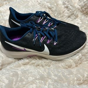 Nike Air Zoom Pegasus: Women’s Black Nikes